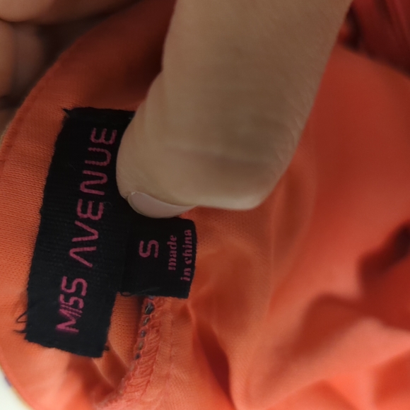 Floral Maxi Dress with Open Back - Picture 5 of 5